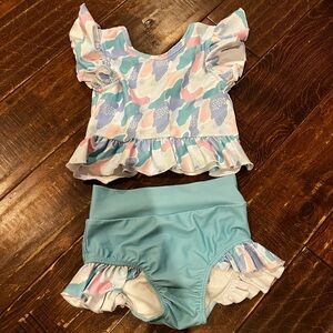 Evie’s Studio - Leo/Swimsuit